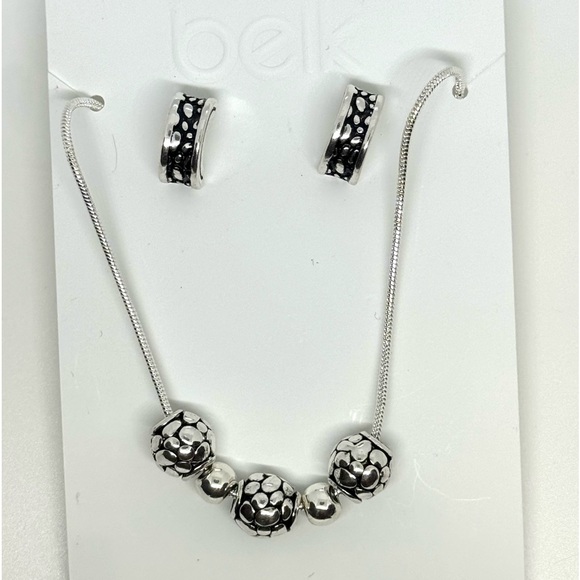 BELK Silver Tone and Black Design Bead Necklace and Post Earrings - Picture 4 of 5